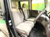 ドライバーによって運転しやすいポジションは異なり、あの車はどうなのか不安なこともありますよね。気になるお車は店頭で乗り込んでご確認いただけます♪