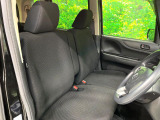 運転席シート廻りは使用感も少なく、良好な状態となっています。丁寧に使われていたことがよくわかりますね。