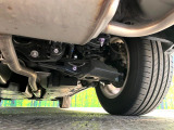 お車を安心してお乗りいただく為には、足回りの定期点検が欠かせません。サービスサポート(有償保証)では無料点検もご提供しており、安心のカーライフをお過ごしいただけるサポート体制が整っています。