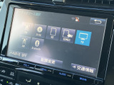 ラジオやディスク、SDカード、Bluetoothなど、音源選択の表示がまとまり、用途に合わせて選びやすい構成です。日々の移動中もお好みの音楽や情報を楽しめる装備です。