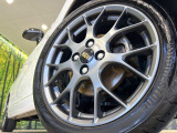 【BBS製16インチアルミホイール】大人気メーカーのホイールを装備♪軽量・高硬度のアルミホイールは、ハンドリング・加速など、走りの質を向上してくれます♪