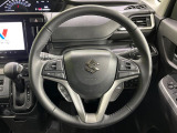 【純正革巻きステアリング】上質な革を使用することで、手にしっかり馴染みとても運転しやすいハンドルです♪