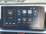 テレビやラジオ、音楽などの項目を画面から選べます。停車中に映像やテレビを視聴したいときにも活用でき、表示内容を確認しながら使える便利な装備です。