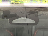 【トヨタセーフティセンス】走行中に前方の車両等を認識し、衝突しそうな時は警報とブレーキで衝突回避と被害軽減をアシスト。より安全にドライブをお楽しみいただけます。