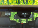 【シティブレーキアクティブシステム】低速走行中に前方の車両等を認識し、衝突しそうな時は警報とブレーキで衝突回避と被害軽減をアシスト。より安全にドライブをお楽しみいただけます。
