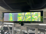 【インテリジェントルームミラー】後席の大きな荷物や同乗者で後方が確認しづらい時でも安心!カメラが撮影した車両後方の映像をルームミラー内に表示。クリアな視界で状況の確認が可能です!