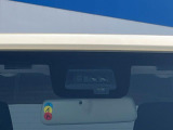 【スズキ セーフティサポート】走行中に前方の車両等を認識し、衝突しそうな時は警報とブレーキで衝突回避と被害軽減をアシスト。より安全にドライブをお楽しみいただけます。