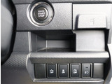 お客様のご期待に沿えるよう、敢えて店舗ごとにカテゴリーやコンセプトを分けております。