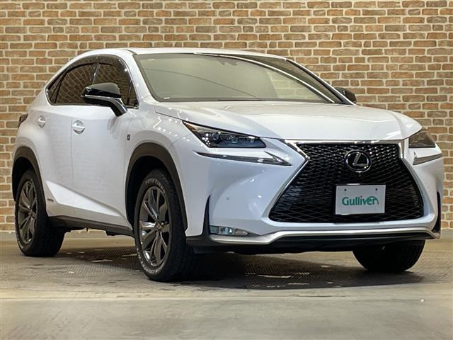 NX 300h Fスポーツ 4WD 4WD 本革シート