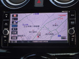 【ナビ】メモリーナビ(MM317D-W)付きです。目的地を設定すれば初めての場所でも簡単に行くことができます。もちろん音楽だって聴けちゃいます♪