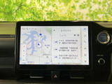 地図情報が画面に表示され、現在地や周辺の様子を確認しながら目的地を探せます。文字やアイコンが見やすく、初めての場所への移動や日常のお出かけにも役立ちます。