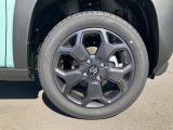 純正ホイールを装着しております。車両に関してのご質問は、スタッフまでお気軽にお問合せ下さい!TEL:0439-88-6662