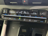 左右独立温度コントロールフルオートエアコンです。運転席、助手席それぞれで独立して温度設定ができます。冷え性の方が乗っても安心ですね♪