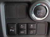 スマートアシストを搭載したサポカーS車です。