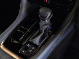 電動パーキングブレーキ・ブレーキホールドを装備してます。ホールド機能は信号待ちが多い一般道で疲労軽減になり、大好評です!