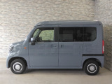 オプションになりますが、ボディーコーティングもご用意しております。新車の輝きに近づき、洗車などのお手入れも楽になりますよ。