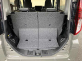 日常の使用に十分な広さの荷室です♪簡単な操作でシートアレンジもできます♪