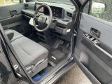 快適に運転できるドライブポジション!運転席シートリフターとシートスライドで、無理のない運転姿勢がとれます