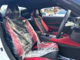 運転席シート廻りは使用感も少なく、良好な状態となっています。丁寧に使われていたことがよくわかりますね。
