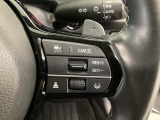 【アダプティブ・クルーズ・コントロール】予め設定した車速内でクルマが自動的に加減速。 前走車との適切な車間距離を維持しながら追従走行し、高速道路でのドライバーの疲労を軽減してくれる嬉しい機能付♪
