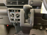 ご覧いただきありがとうございます!安心保証付きの展示車を多数揃えておりますのでお気軽にお尋ねください。