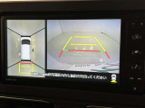 バックモニター付なので後退時に後方が見えるので安心。 車は構造上、死角がたくさんなので万が一を考えると必須ですね。 あくまで補助の為の装備、バックは目視で確認する事が重要ですよ。