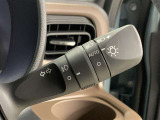車外の明るさによって自動で点灯・消灯するオートライト