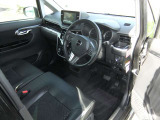 運転席の画像です。