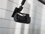 ◆リアにもドライブレコーダーを装備しております◆映像・音声などを記録する自動車用の装置です。もしもの事故の際の記録はもちろん、旅行の際の思い出としてドライブの映像を楽しむことができます。