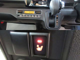 運転席には寒い冬場に快適なシートヒーター装備です☆