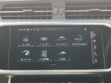 スイッチひとつひとつの隙間を1ミリ以下に抑え、まるで彫刻のような存在感と徹底的な微調整により柔らかな押し心地を実現する「ゼロタッチ」など、アウディのインテリアをぜひご堪能ください