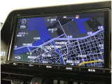 純正ナビを装備。タッチパネル式で使いやすく、お出かけもラクラクです。