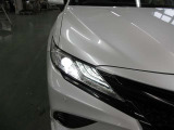 1灯の光源でハイ・ローを切り替えられるBi-Beam LEDヘッドランプ&LEDデイライトがついています。
