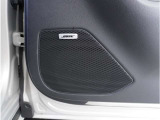 【BOSEサウンド】BOSE社との共同開発により室内空間に最適な音響チューニングを施し、クリアで臨場感のあるダイナミックサウンドをお楽しみいただけます。
