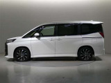 両側パワースライドドア付きだから、狭い駐車スペースなどでの 乗り降りラクラク!小さなお子さまのいるご家庭には嬉しい装備。