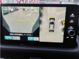 お出かけの際に安心のナビ付です☆バックカメラ機能で駐車もスムーズに行えます。
