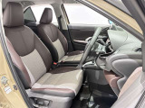 パワーシート搭載。微妙な調整が手軽にでき、適切なポジションで運転することが可能です。