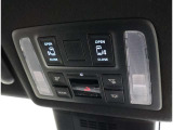 両側パワースライドドア付きだから、狭い駐車スペースなどでの 乗り降りラクラク!小さなお子さまのいるご家庭には嬉しい装備。