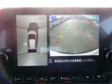 アラウンドビューモニター。空の上から見下ろすような視点でスムース駐車。