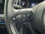 ステアリングスイッチ装備!運転しながら手元でオーディオの操作などができます。
