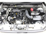 エンジンルームの樹脂部分は丁寧に磨いてツヤをだしています。当社の中古車のエンジンルームクリーニングはとても自信があります★