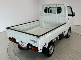 【3方開】荷台のゲートは3方向に。シーンに合わせ、効率よく荷物の積み下ろしが行えます♪