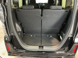 コンパクトボディーなのに、荷室はこんなに広々!たくさん荷物が積めますよ。