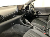 前方の見通しが良いすっきりした視界、誰でも扱いやすく運転できます。疲れにくく安心ドライブを更に快適なものにします!