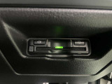 ETC車載器もビルトインタイプで取り付けられておりますので、高速道路の料金所をストレスなく通過して頂けます♪最近ではマストのアイテムですね!