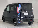 【ワイド保証】日産販売店の中古車には、無料で保証が付いています。走行距離無制限で、無料保証期間は1年間から。品質に自信があるから実現した、日産ならではの保証です。