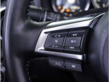【ステアリングスイッチ】運転中、前方から目線をそらすことなく、オーディオ等の操作が可能な便利機能。安心&快適ドライブにはマストな装備。
