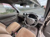 初心者の方でも安心して運転していただける視野の広さとなっております。
