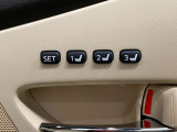 【運転席ポジションメモリー付パワーシート】ワンタッチで記憶させていたシートの前後・リクライニングはもちろん、シートリフターも備えます☆快適なドライブをお楽しみ下さい♪