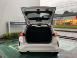 大きく開くリヤハッチ,荷物スペースも確保できます